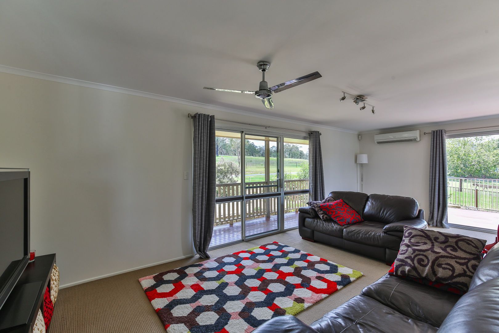 72 Ossian Street, Murphys Creek QLD 4352, Image 2