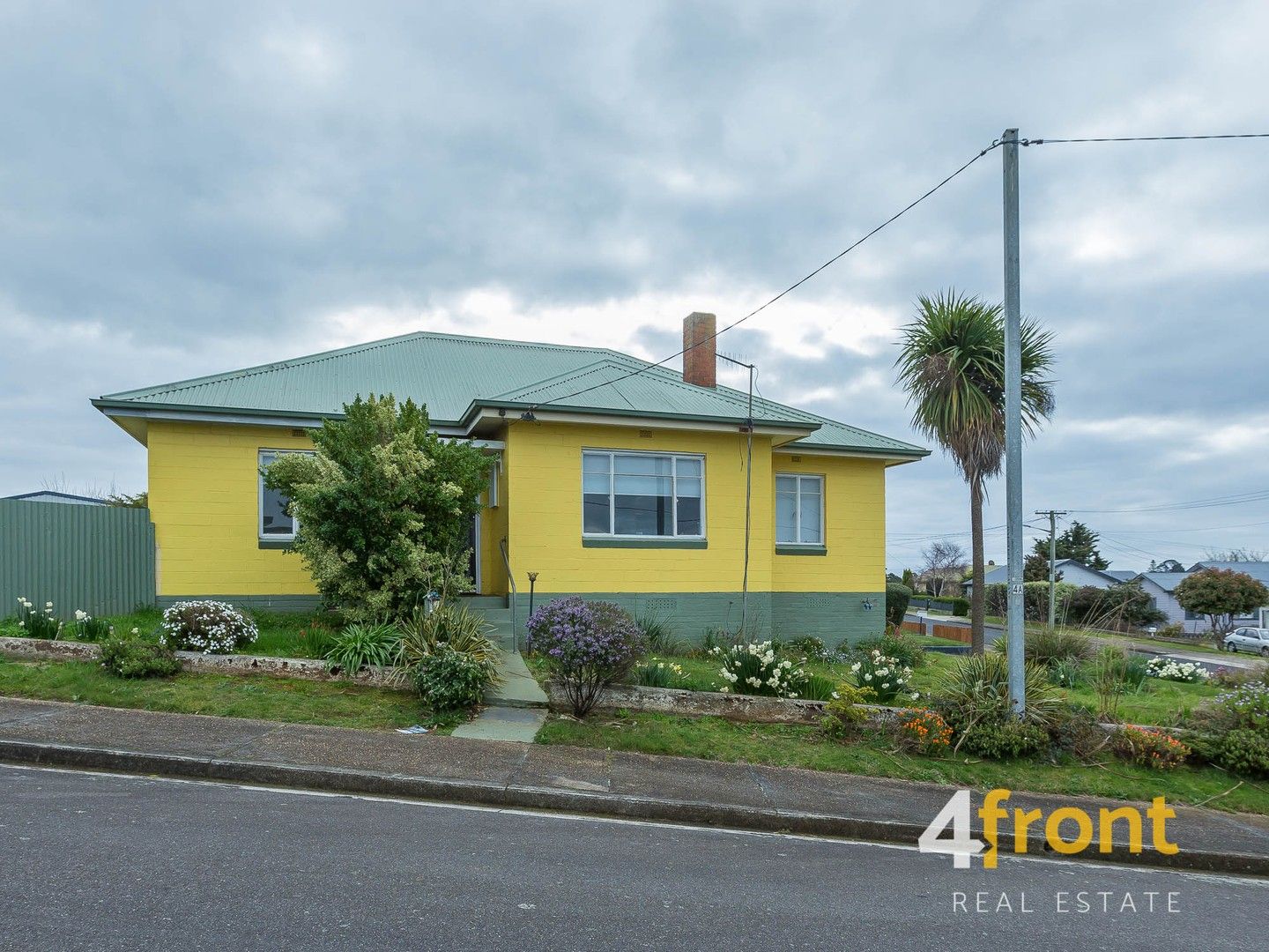 3 bedrooms House in 9 Ashwater Crescent PENGUIN TAS, 7316