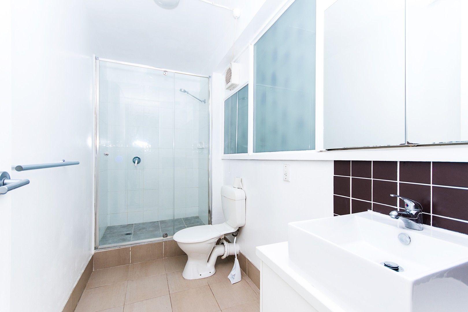 1 bedrooms Apartment / Unit / Flat in 4/138 Shields Street FLEMINGTON VIC, 3031