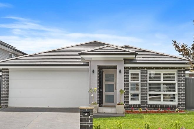 Picture of 4 Titania Street, RIVERSTONE NSW 2765