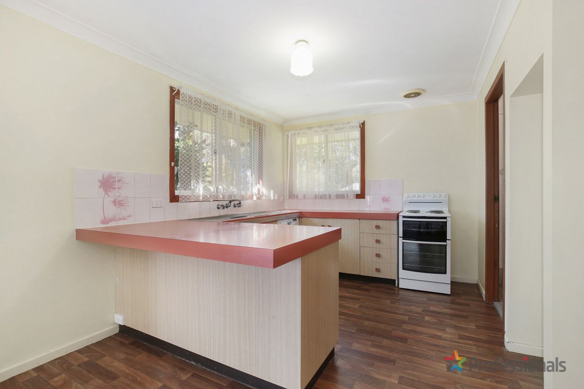 16 Sarah Place, Armidale NSW 2350, Image 1