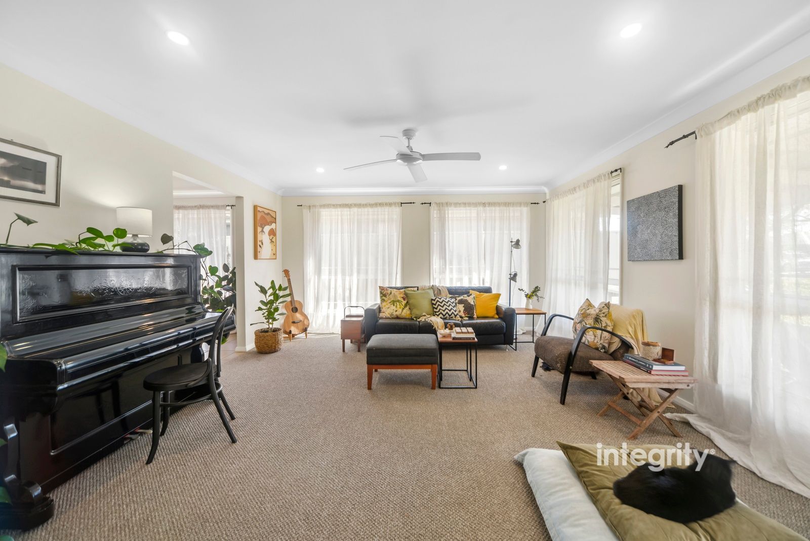 17 Golden Ash Close, Worrigee NSW 2540, Image 2