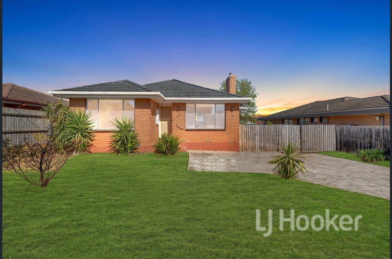 3 bedrooms House in 30 Vista Drive MELTON VIC, 3337