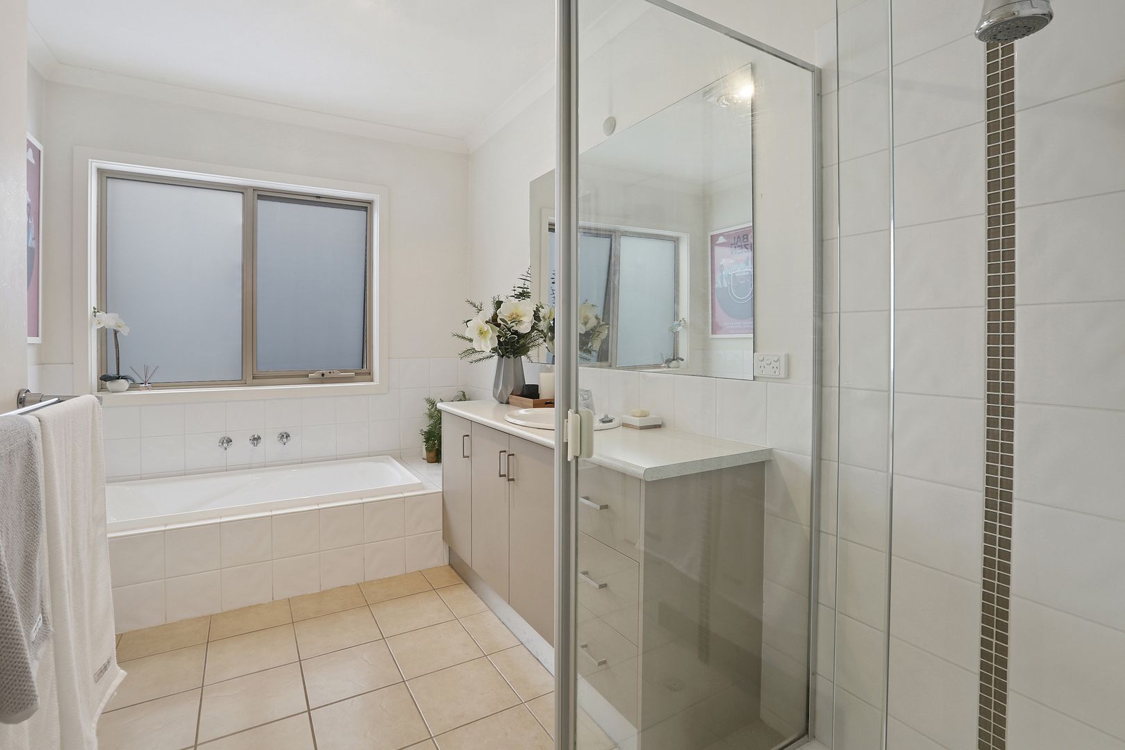 1/2 Clarke Avenue, Belmont VIC 3216, Image 2