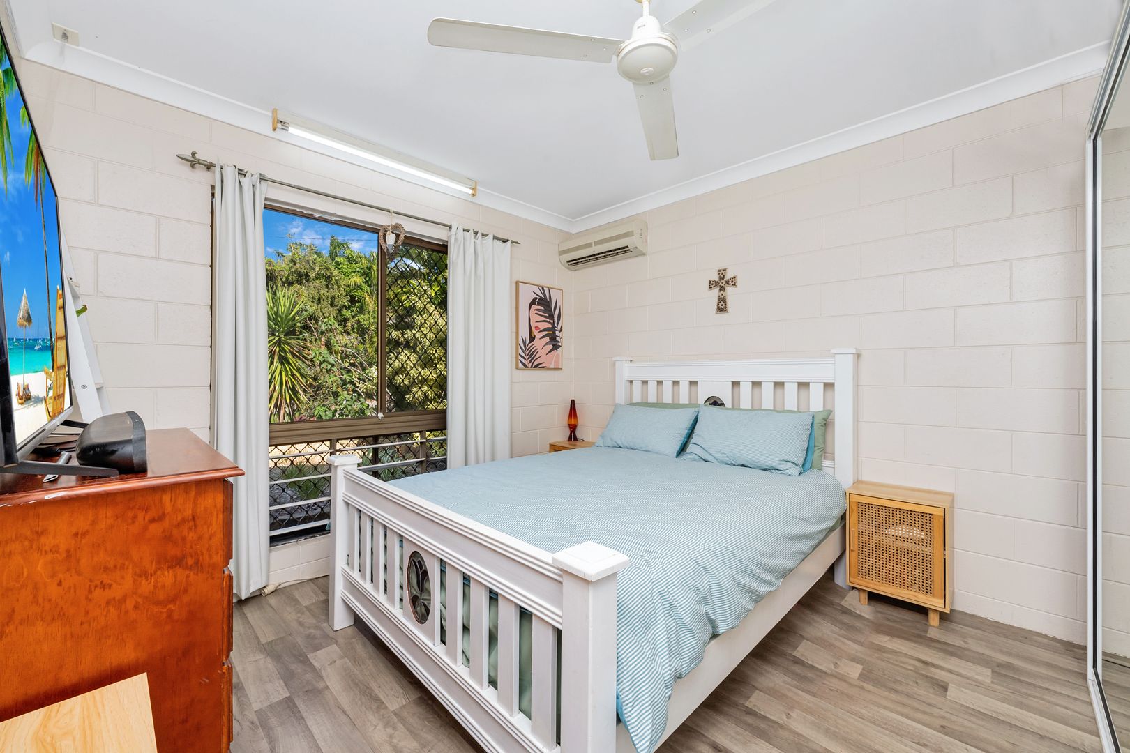 3/11-13 Hughes Street, Hermit Park QLD 4812, Image 2