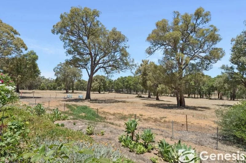 Primary image of Wooroloo WA 6558