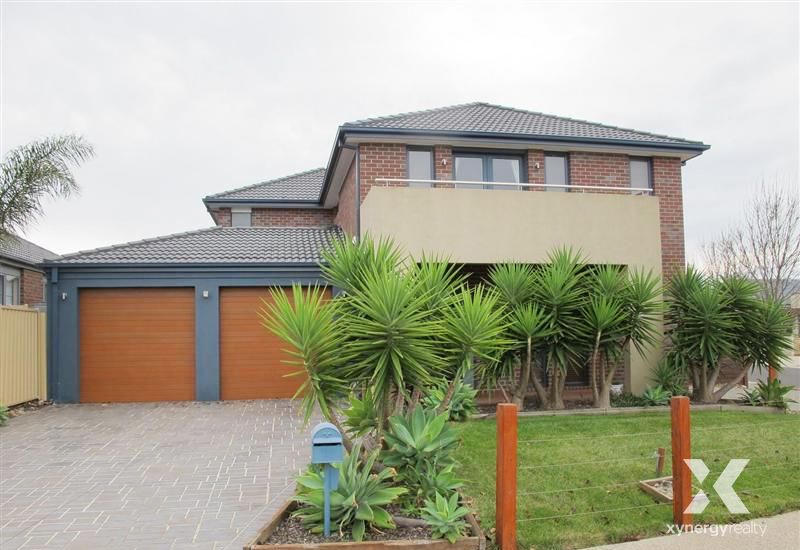 4 bedrooms House in 35 The Avenue CAROLINE SPRINGS VIC, 3023