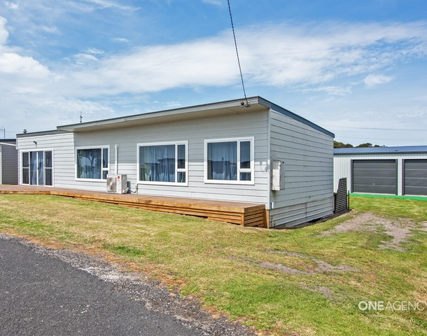 6 Charles Street, Crayfish Creek TAS 7321