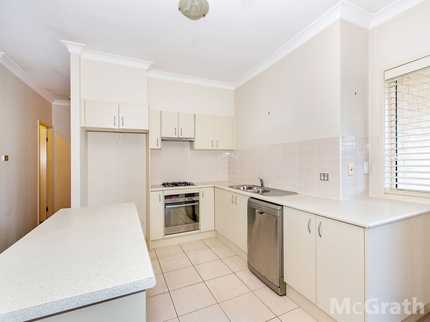 6/101 Courtney Road, Padstow NSW 2211, Image 2