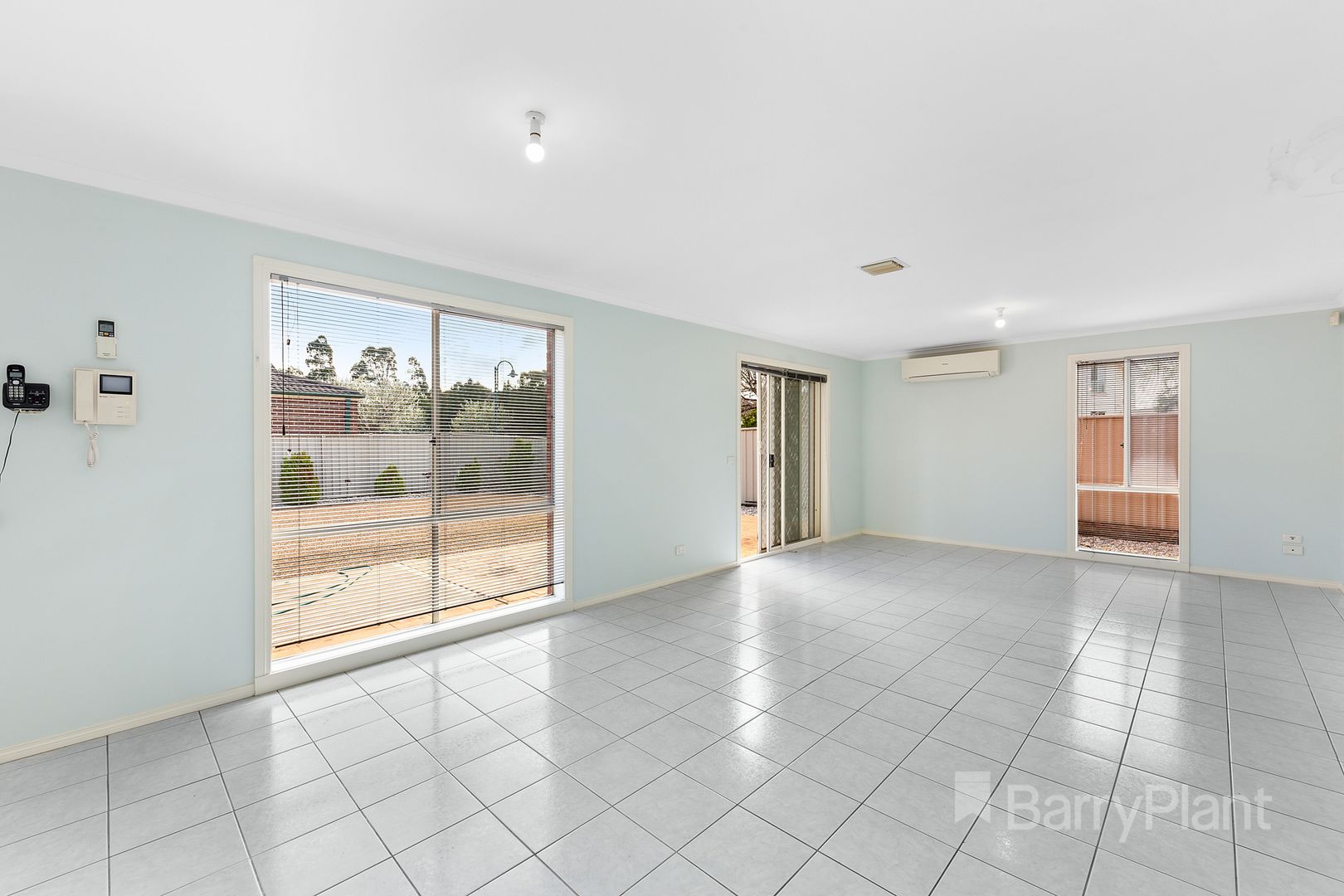 2 Waranga Way, Taylors Hill VIC 3037, Image 2