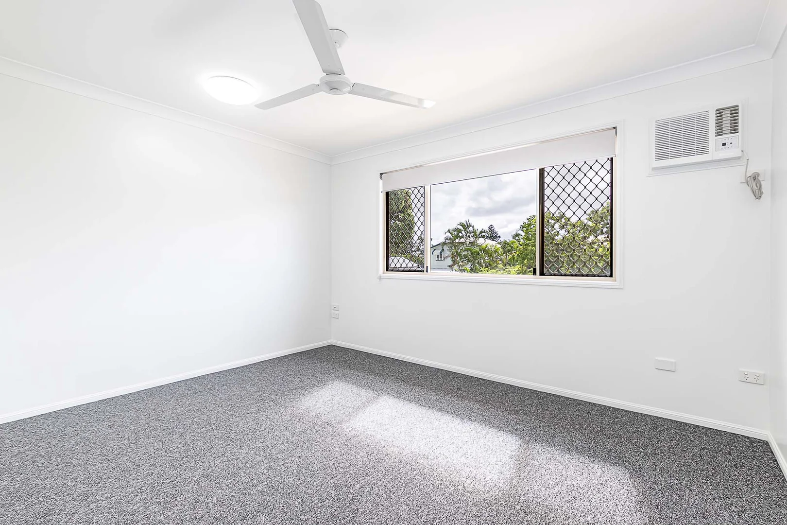 Additional image 5 of 4/36 Kitchener Road, Pimlico QLD 4812