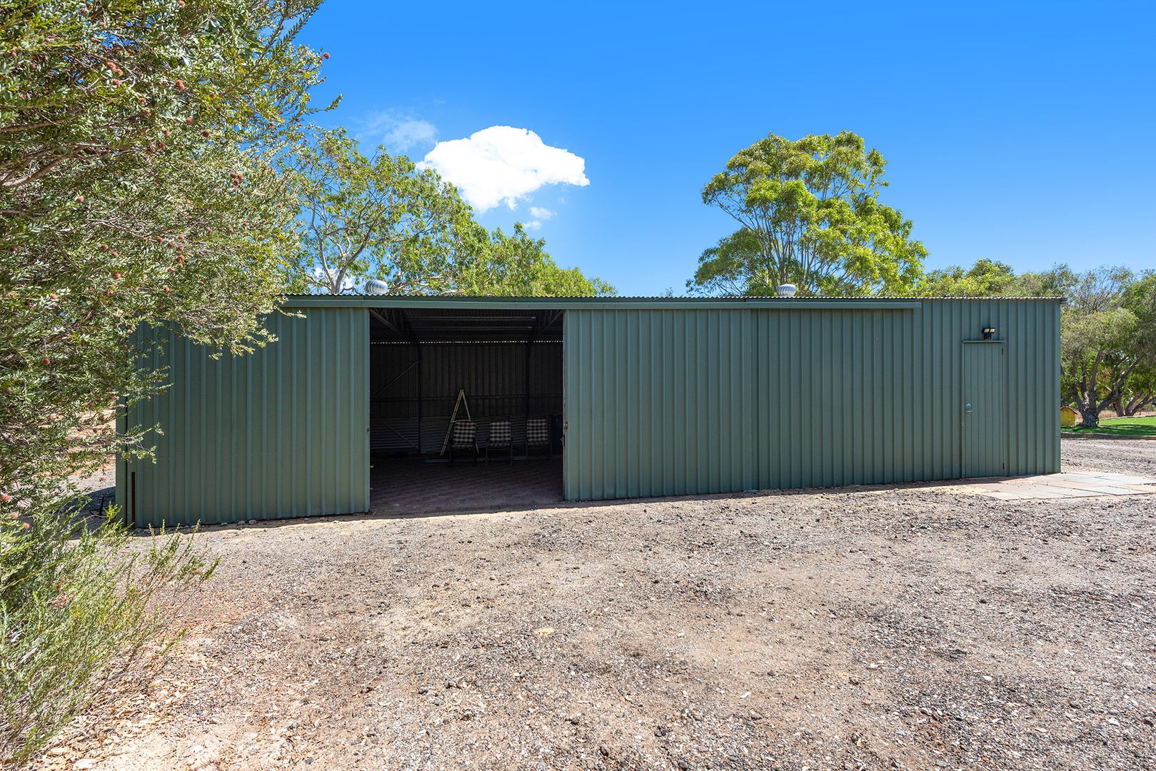 199 Sovereign Hill Drive, Gabbadah WA 6041, Image 2