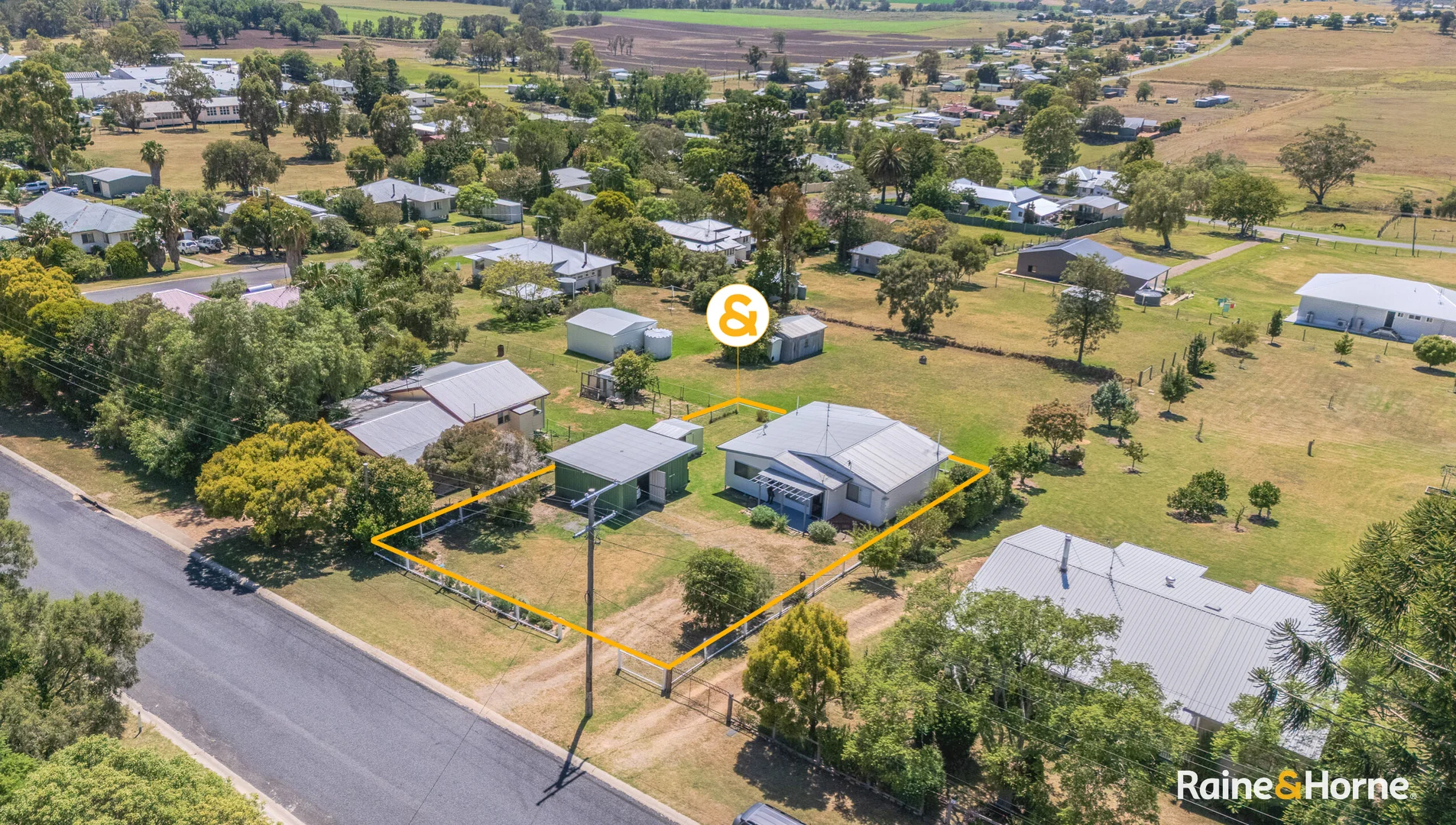 27 Pine Street, Killarney QLD 4373