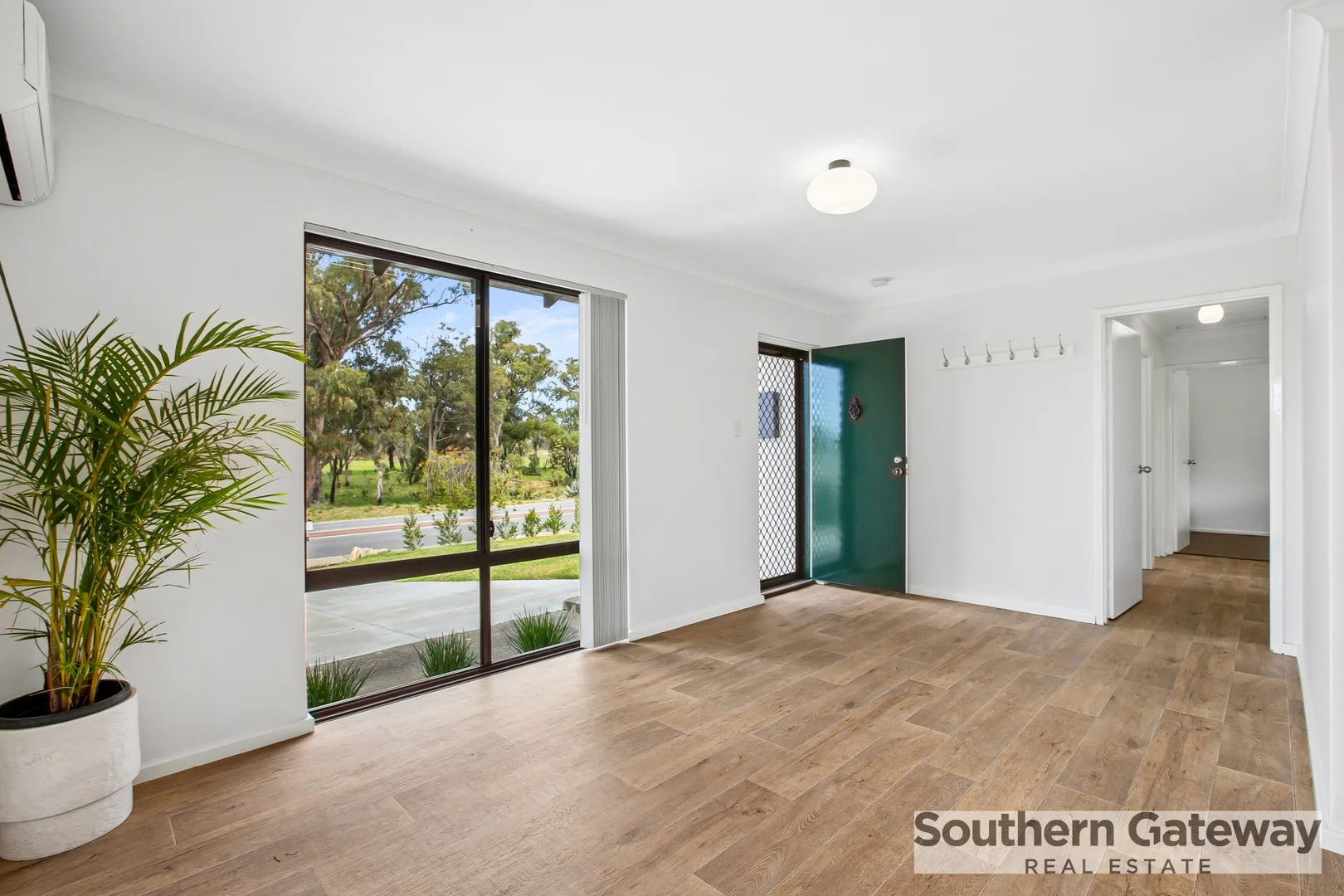 Additional image 4 of 65 Chisham Avenue, Parmelia WA 6167
