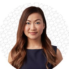 Jaymee Hanh Le, Sales representative