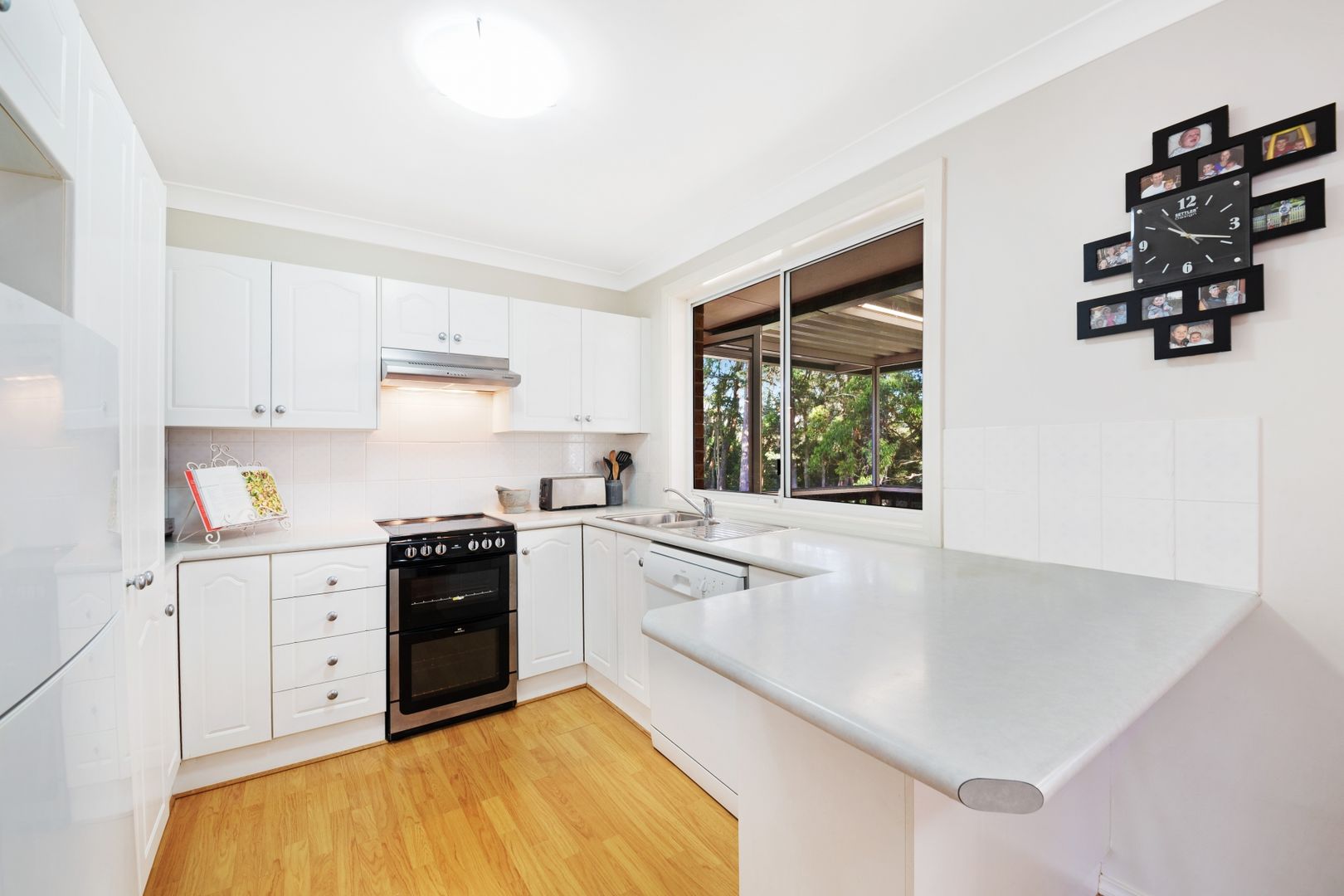 2/33 Charles Kay Drive, Terrigal NSW 2260, Image 2