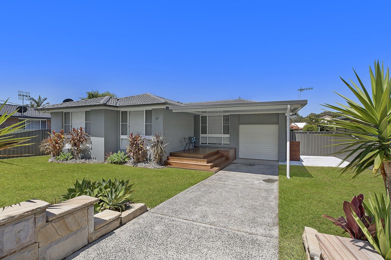 27 Sierra Avenue, Bateau Bay NSW 2261, Image 0