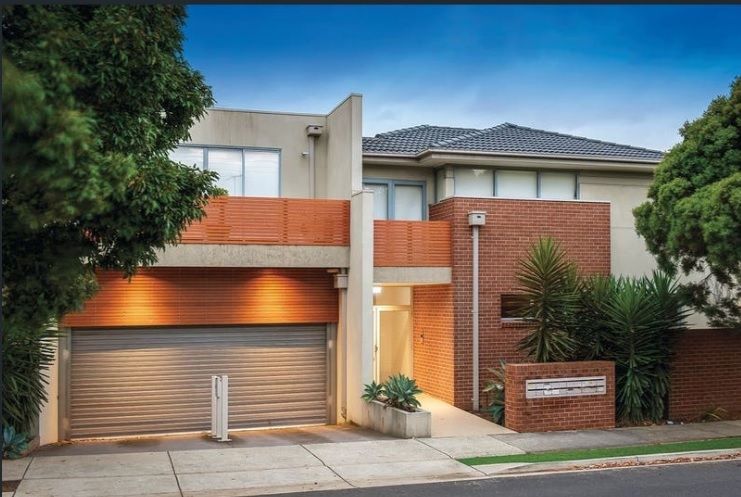 2 bedrooms Apartment / Unit / Flat in 9/121 Manningham Road BULLEEN VIC, 3105