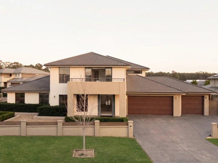 72 Castlemaine Circuit, Harrington Park NSW 2567