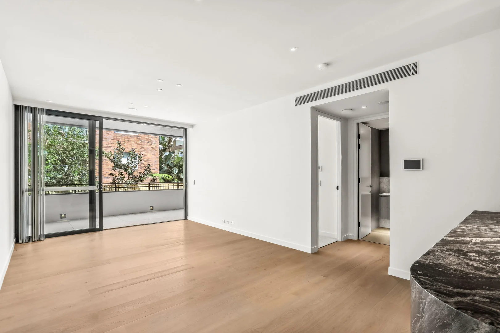 Additional image 2 of 105/11 Greenknowe Street, Elizabeth Bay NSW 2011