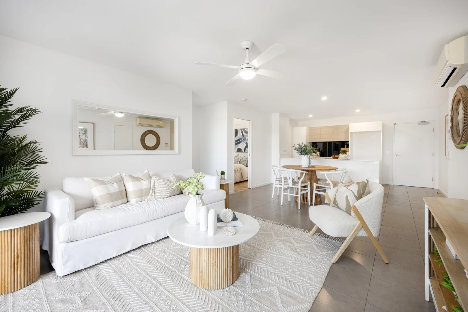 4213/1-7 Waterford Ct, Bundall QLD 4217