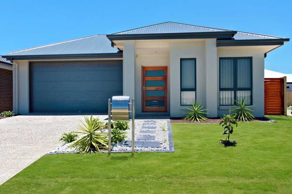 4 bedrooms House in  ABERGLASSLYN NSW, 2320