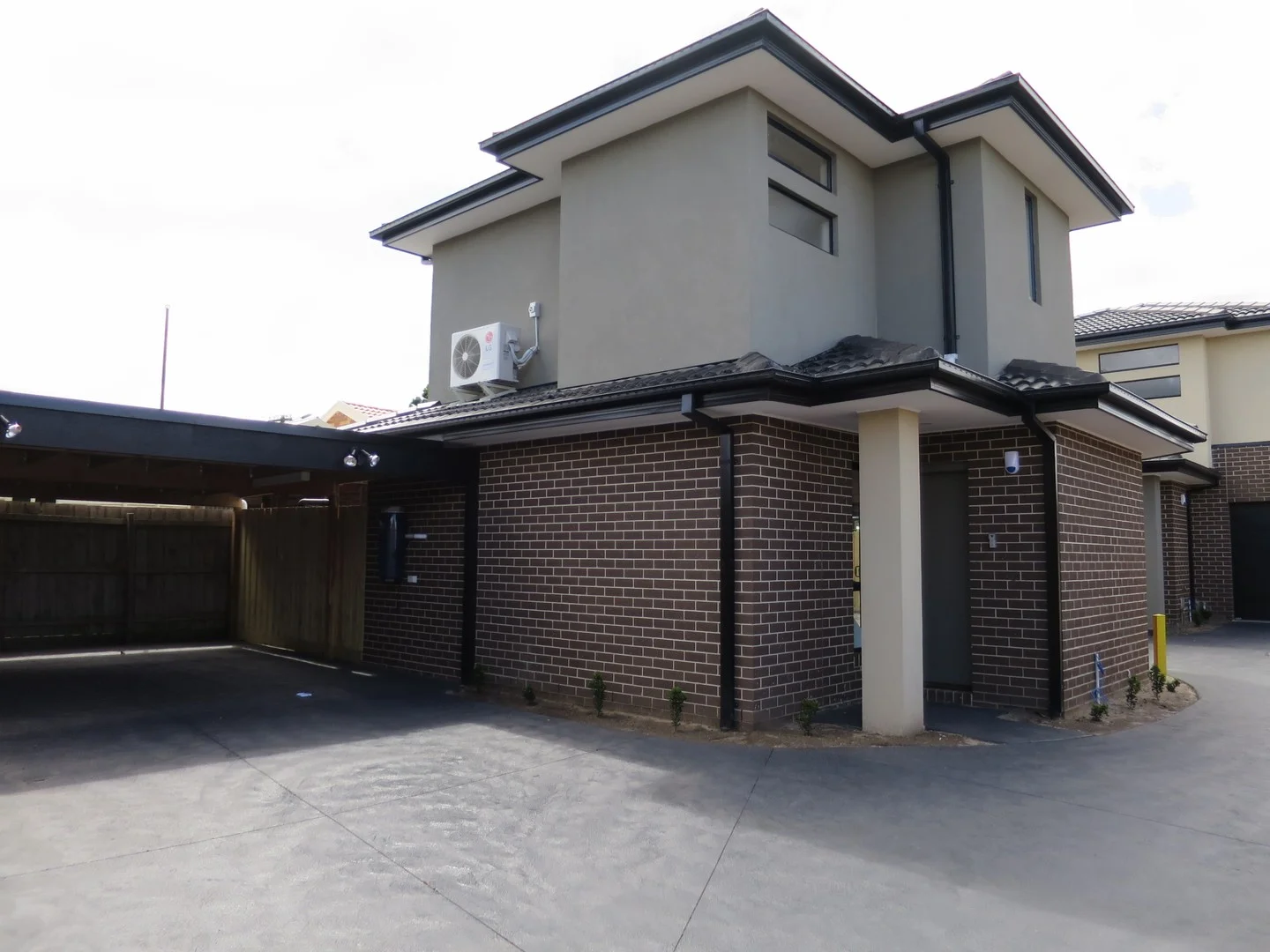 2/116 Kanooka Grove, Clayton VIC 3168