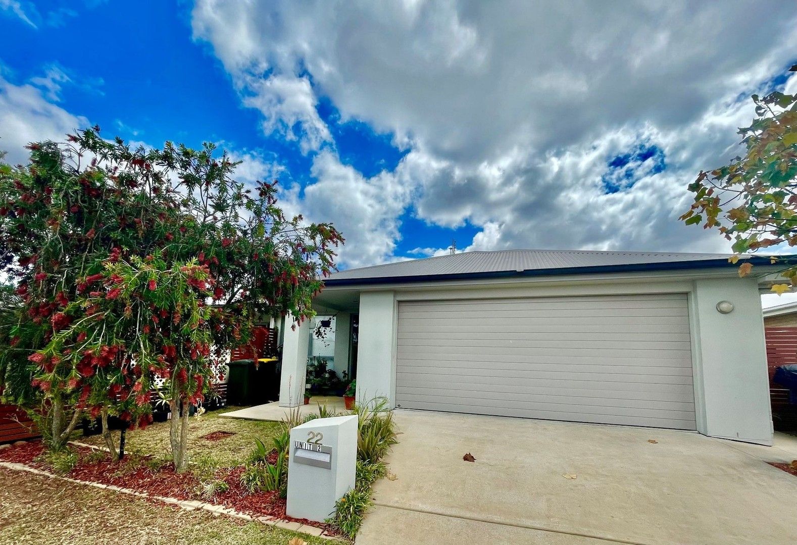 Unit 2/22 Bridgeman Parade, Chinchilla QLD 4413 Apartment For Rent
