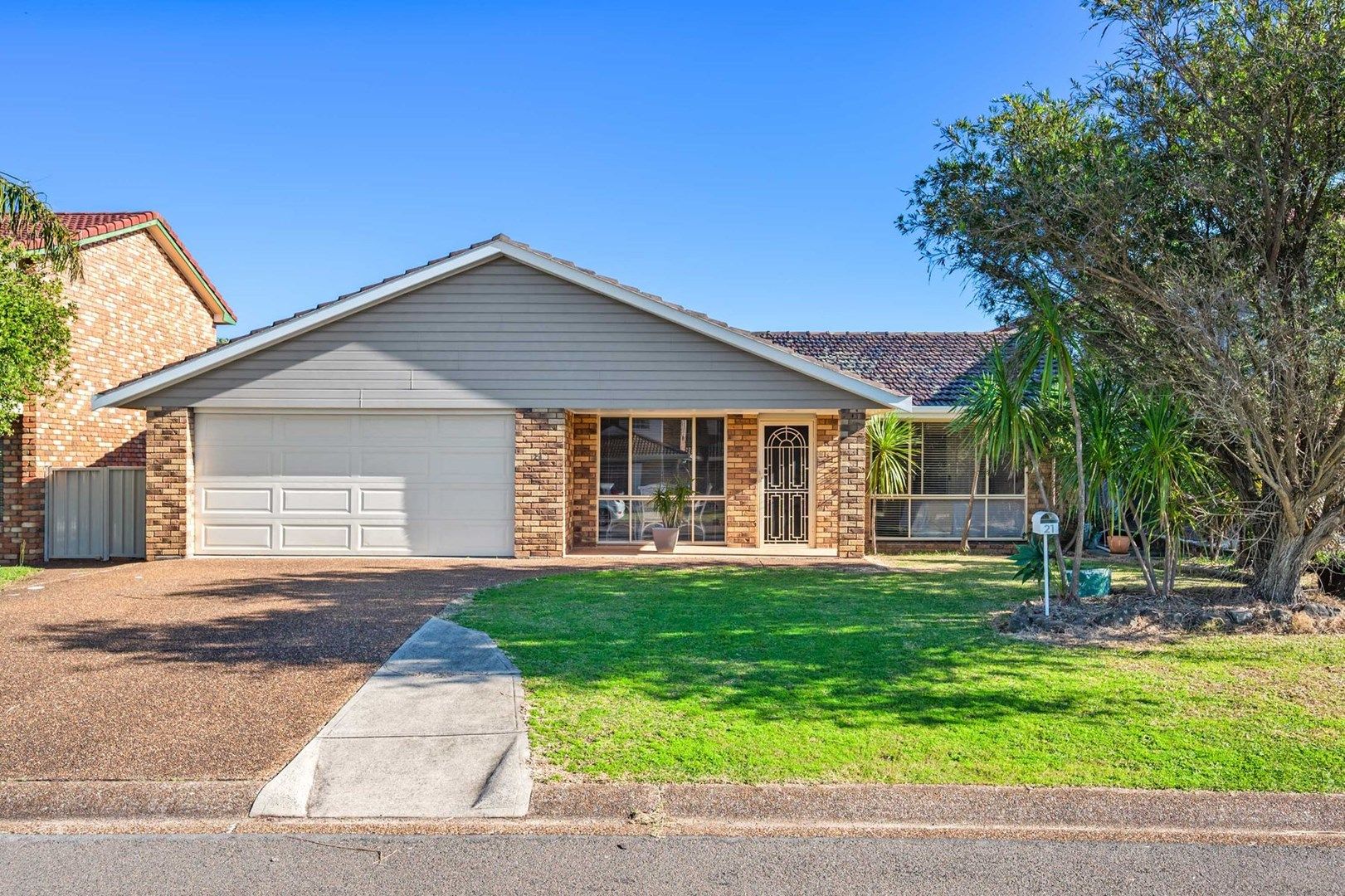 21 Shortland Street, Redhead NSW 2290, Image 0