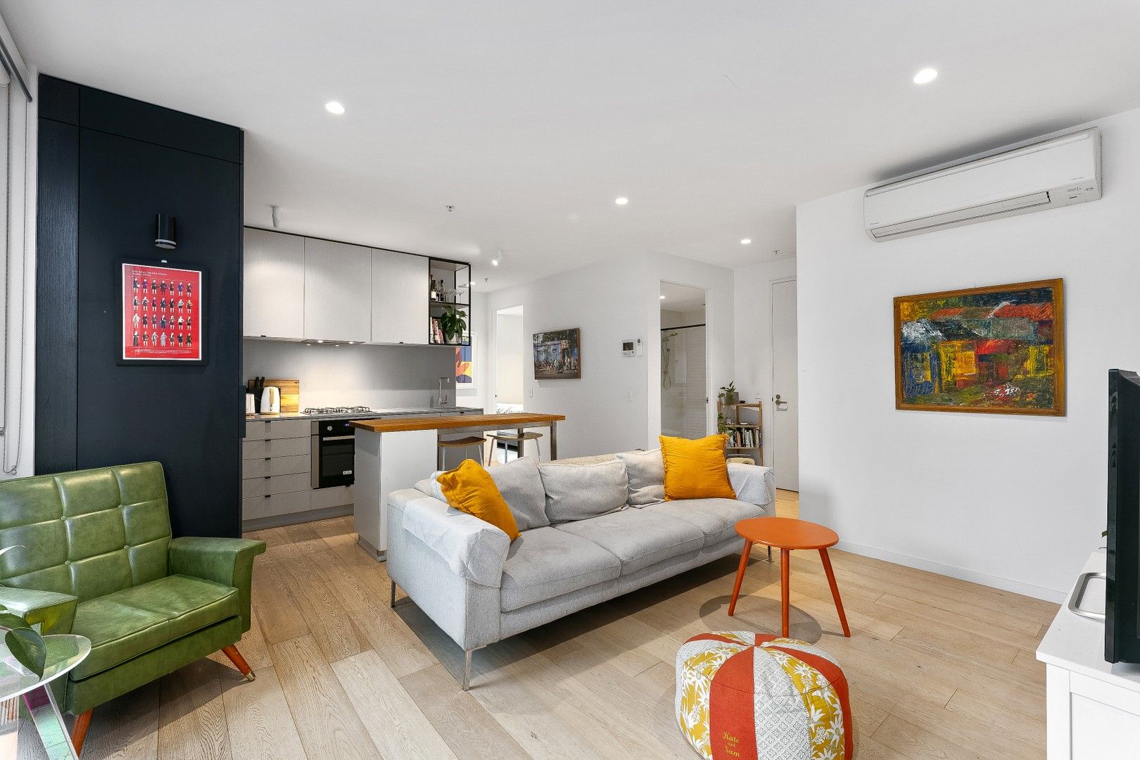 2 bedrooms Apartment / Unit / Flat in 302/61 Galada Avenue PARKVILLE VIC, 3052