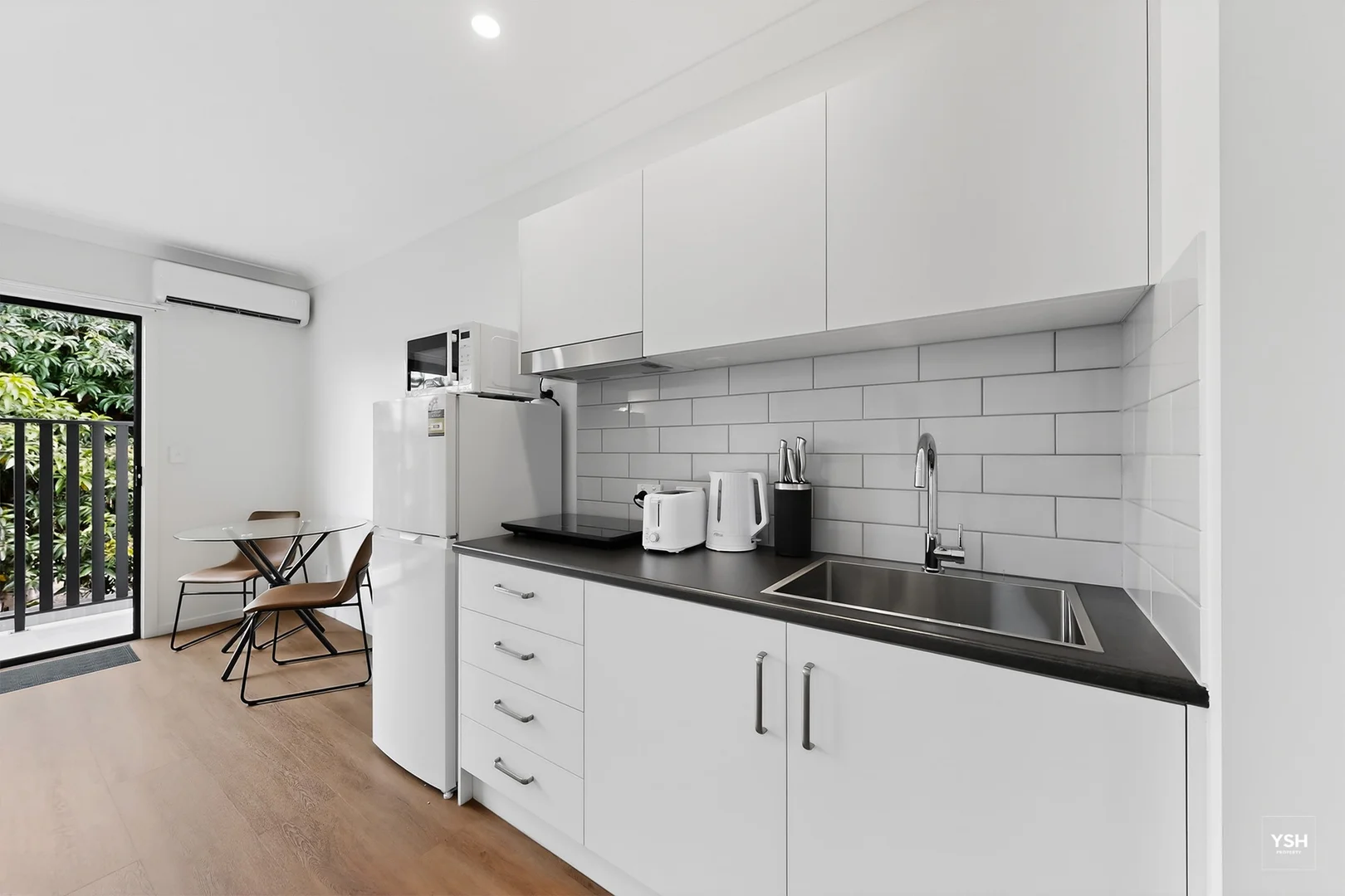 Additional image 13 of 696A Robinson Road, Aspley QLD 4034