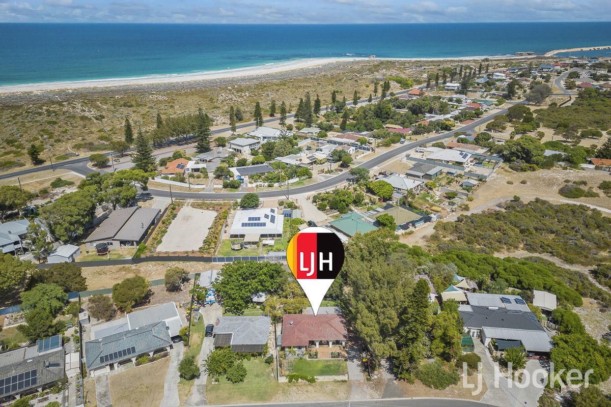 4 bedrooms House in 9 Preston Court TWO ROCKS WA, 6037