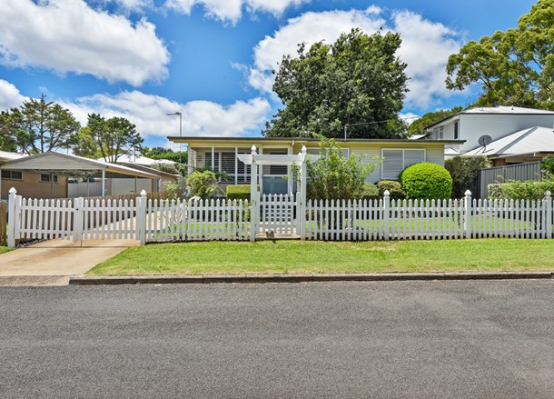 16 Teesdale Avenue, Newtown QLD 4350