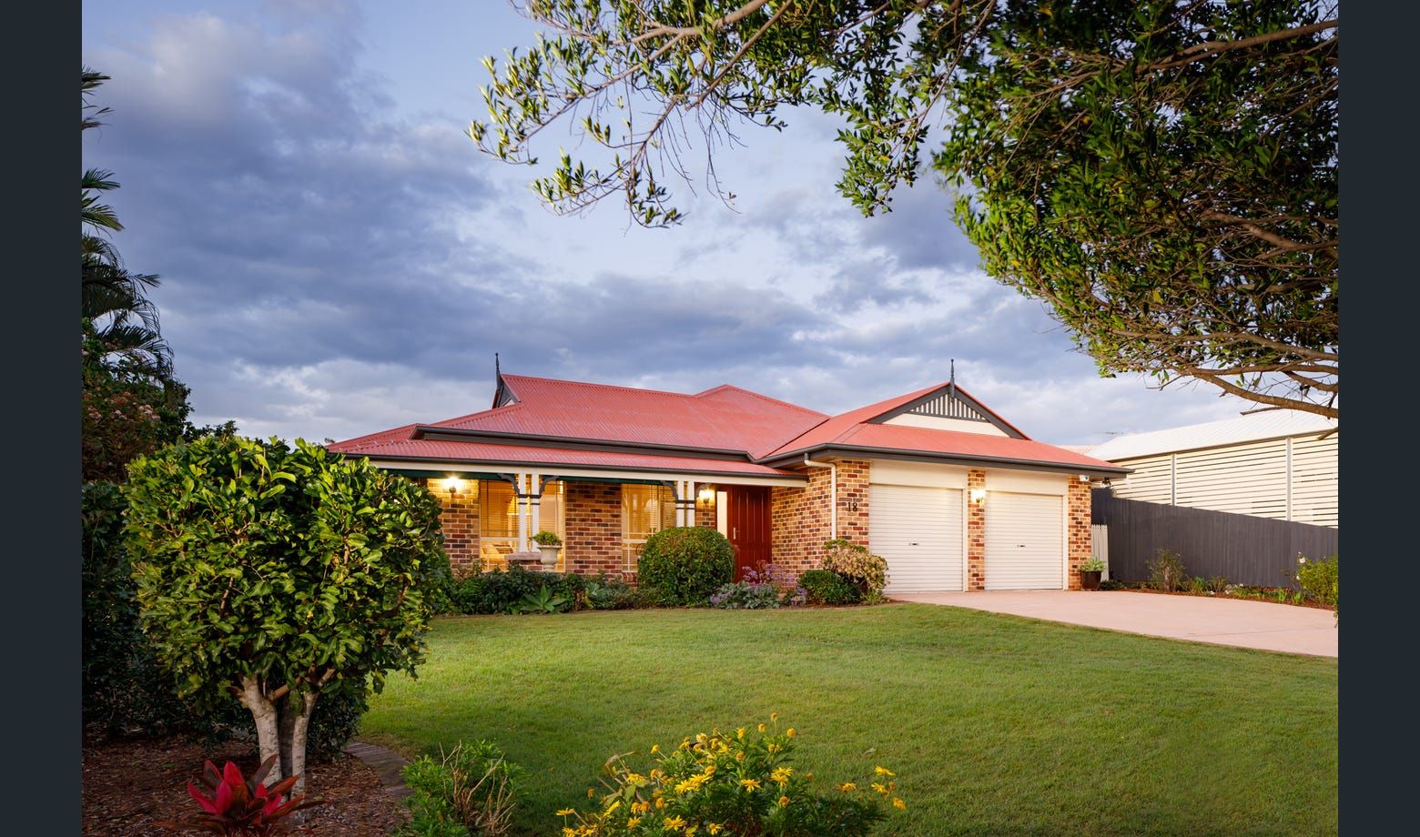4 bedrooms House in 18 Taupo Place PARKINSON QLD, 4115