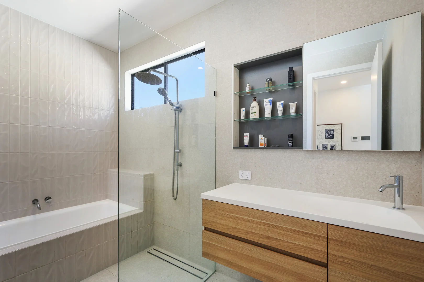 Additional image 22 of 3 Bardon Avenue, Miami QLD 4220