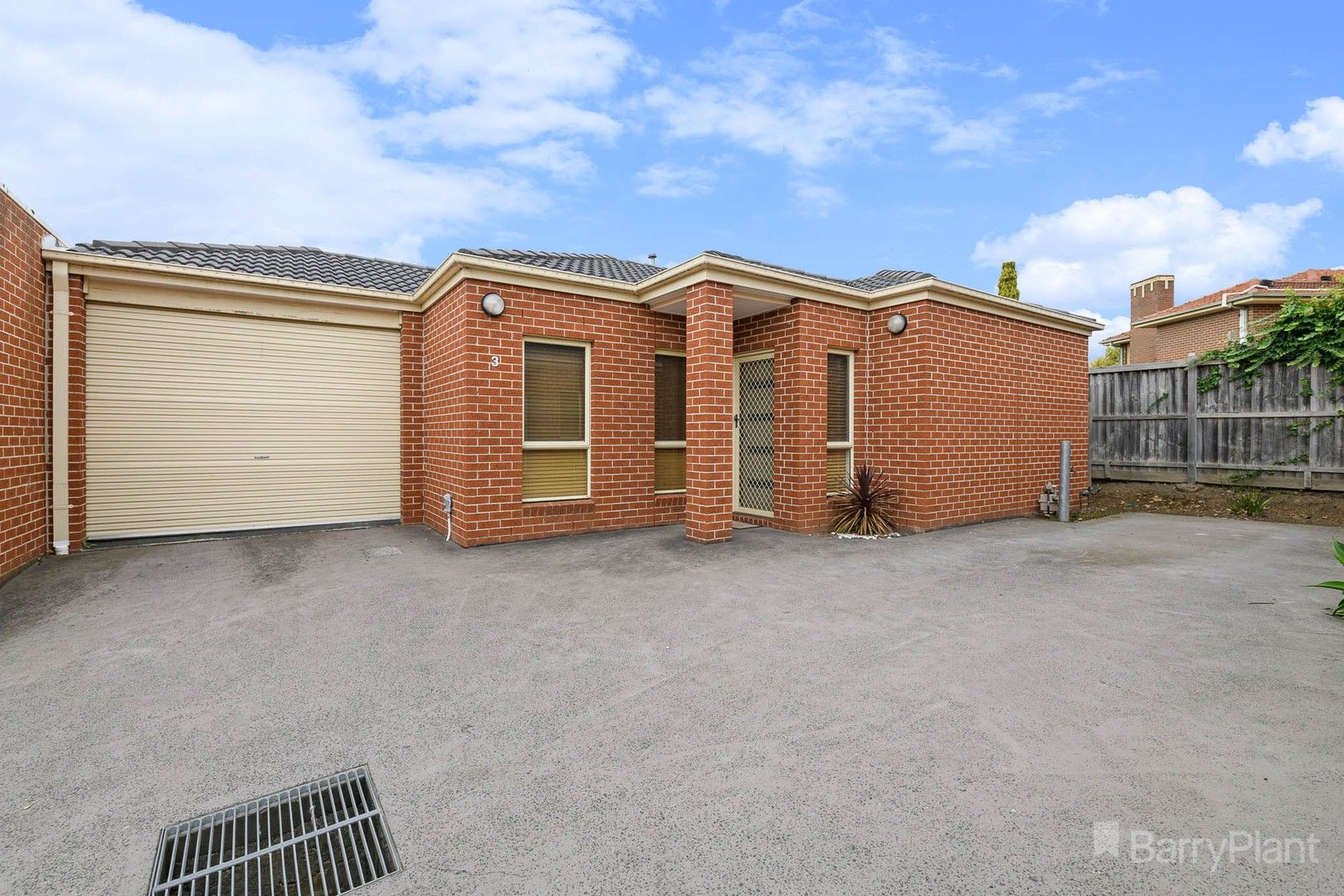 2 bedrooms Apartment / Unit / Flat in 3/42 Inglis Road BERWICK VIC, 3806