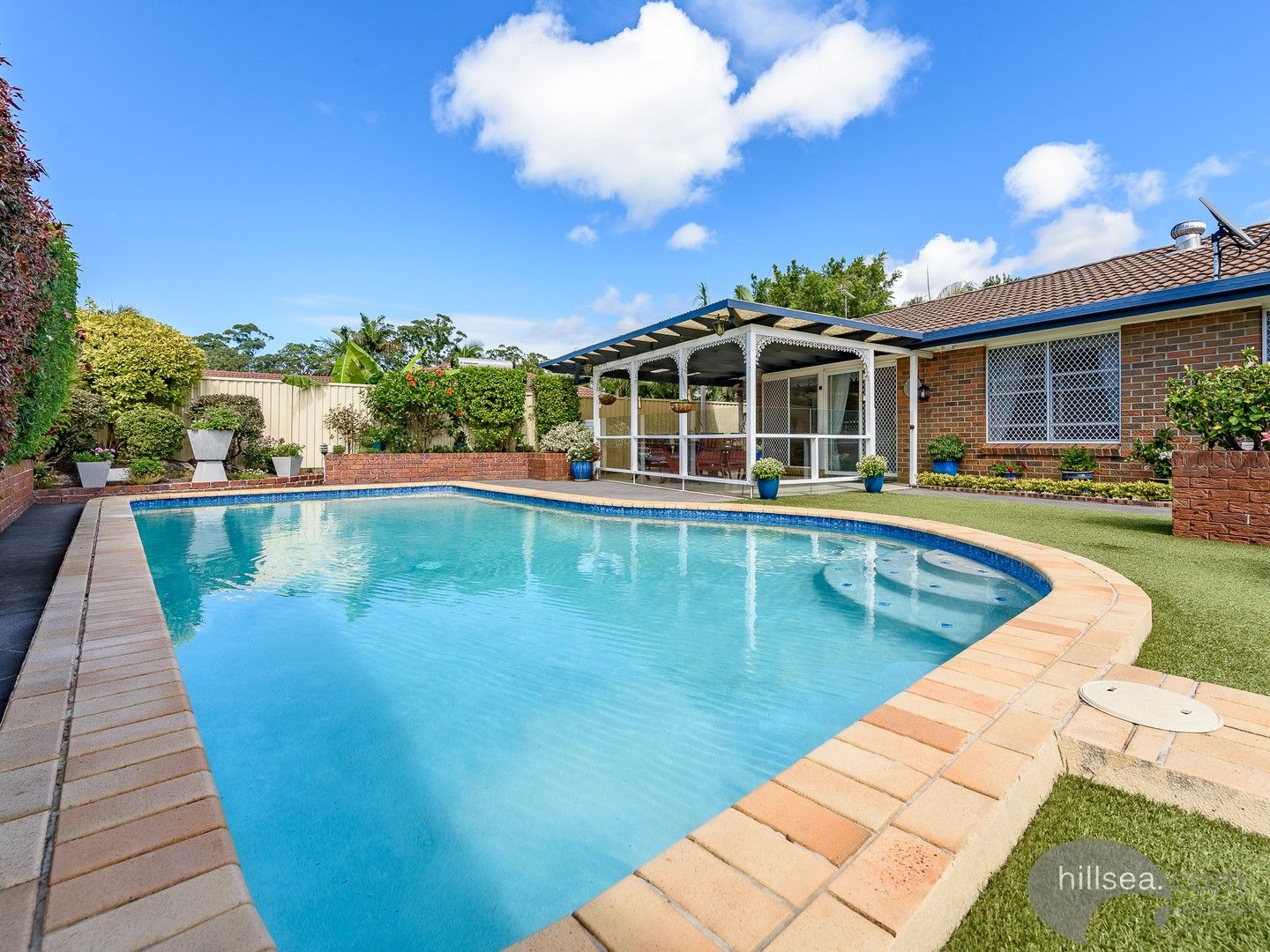 1/4 Warrie Close, Paradise Point QLD 4216, Image 0