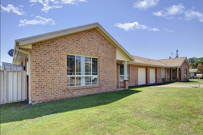 3 bedrooms Duplex in 16 Jellicoe Close FINGAL BAY NSW, 2315