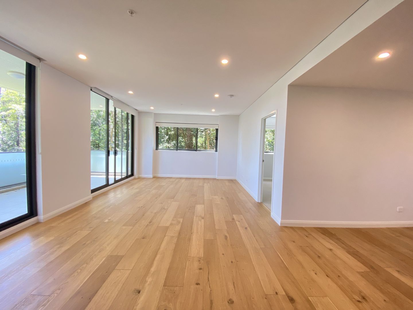 2 bedrooms Apartment / Unit / Flat in 404/1454 Pacific Highway TURRAMURRA NSW, 2074