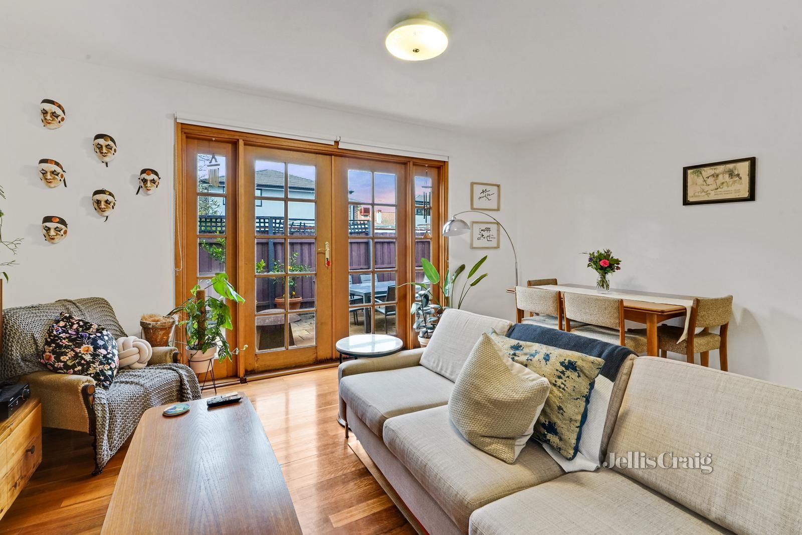 2 bedrooms Apartment / Unit / Flat in 4/19 Alma Street MALVERN EAST VIC, 3145