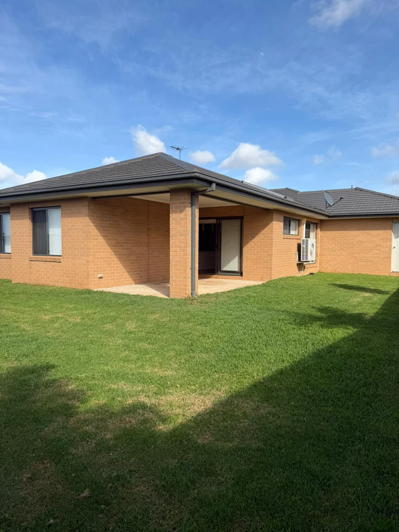 Additional image 8 of 5 CARABEEN PLACE, Aintree VIC 3336