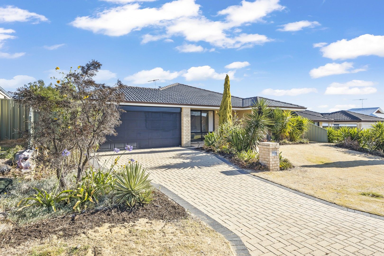 4 bedrooms House in 15 Grand Paradiso Parade MERRIWA WA, 6030