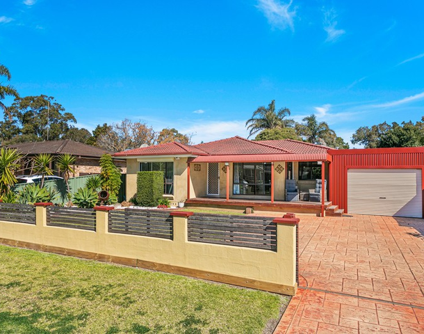 4 Jarrah Way, Albion Park Rail NSW 2527