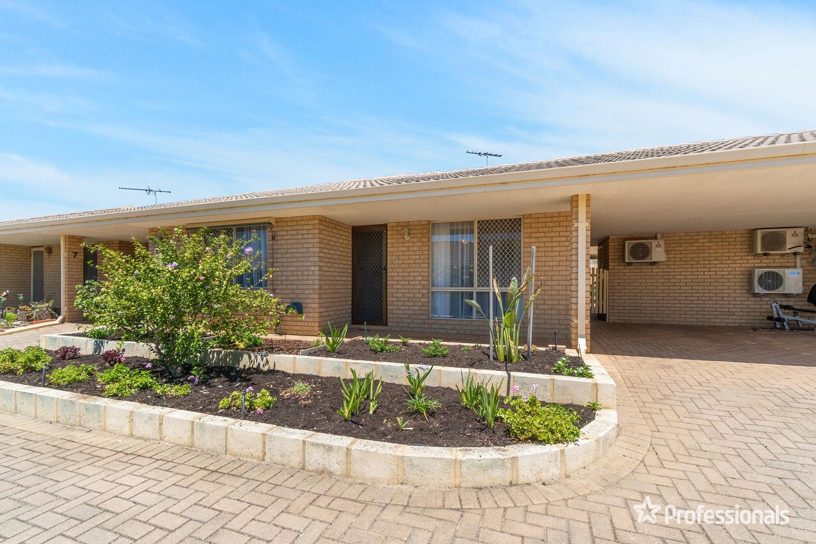 6/171 Goollelal Drive, Kingsley WA 6026, Image 2