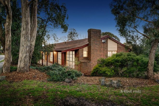 Picture of 1 Oxford Close, CROYDON HILLS VIC 3136