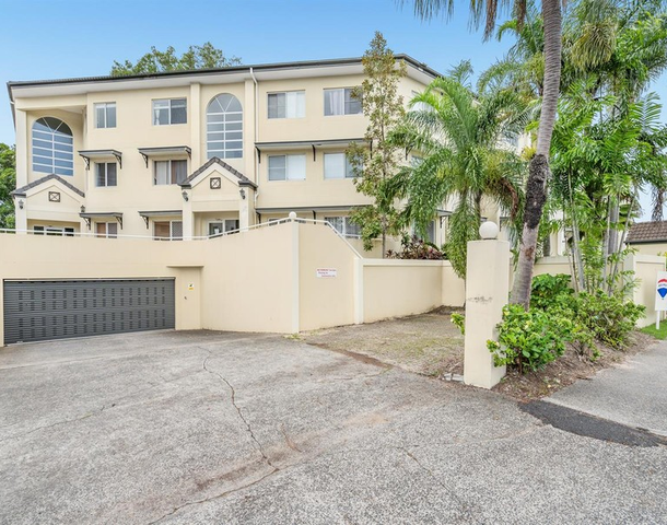 16/25-27 Digger Street, Cairns North QLD 4870