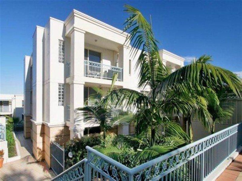 2 bedrooms Apartment / Unit / Flat in 9/6 Roseberry Place BALMAIN NSW, 2041