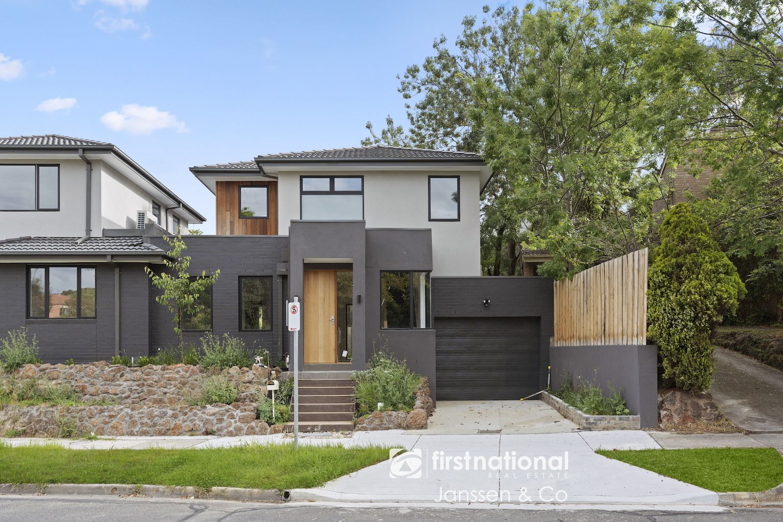 4 bedrooms Townhouse in 2/2 Coppin Close MITCHAM VIC, 3132