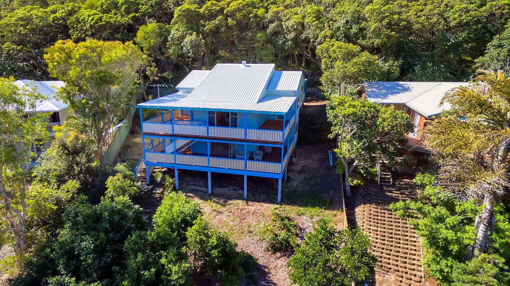 40 Samarinda Way, Point Lookout QLD 4183, Image 0