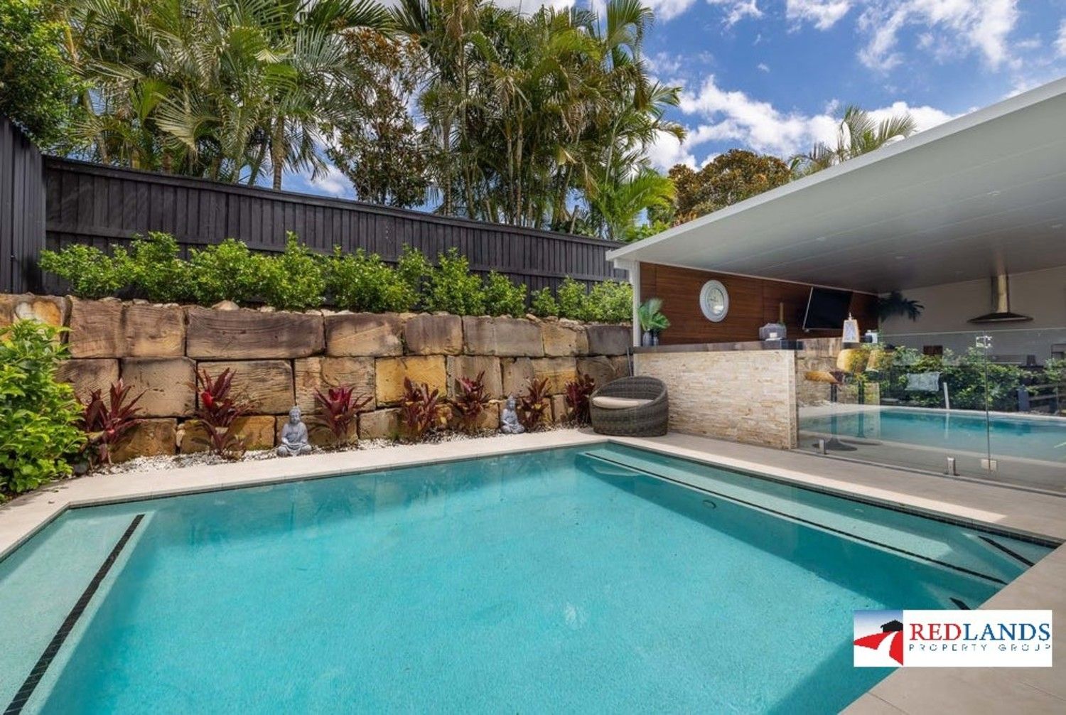 4 bedrooms House in 3 Pyrus Place REDLAND BAY QLD, 4165